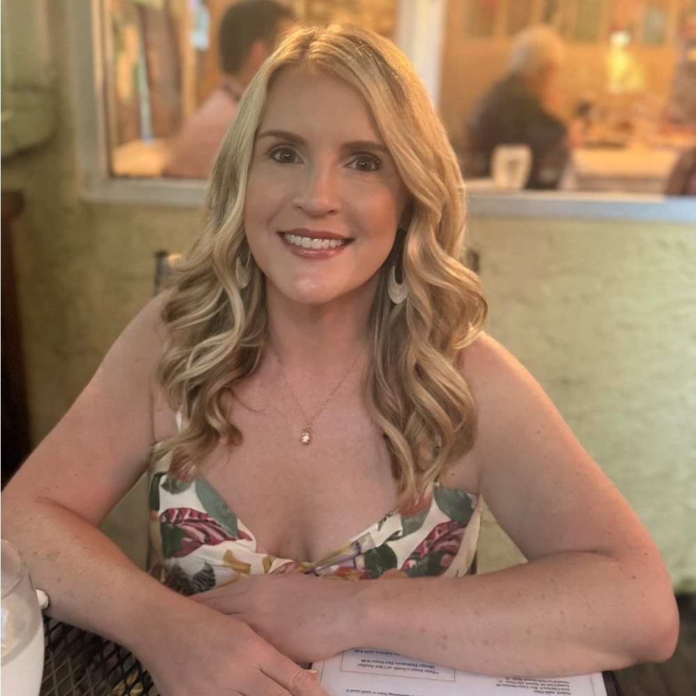 Meet your Posher, Jennifer